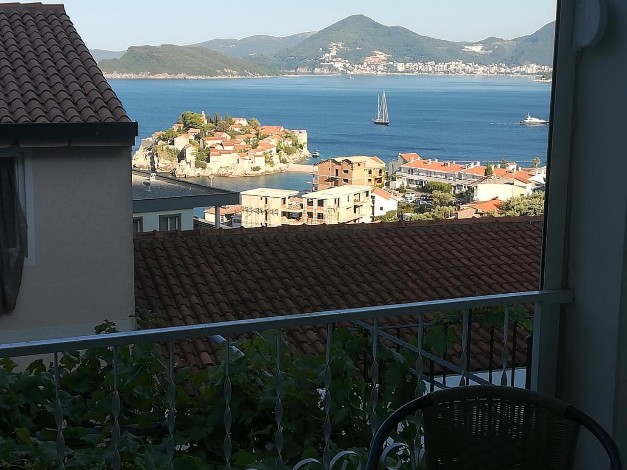 Apartments Vukovic Sveti Stefan Exterior photo